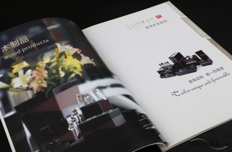 珠光紙企業(yè)畫(huà)冊(cè)印刷的基本特性和印刷后工