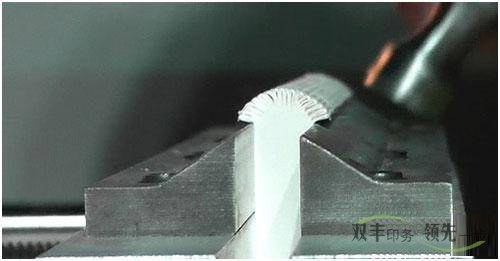 注意細(xì)節(jié)把精裝書(shū)刊印刷工藝做到極致